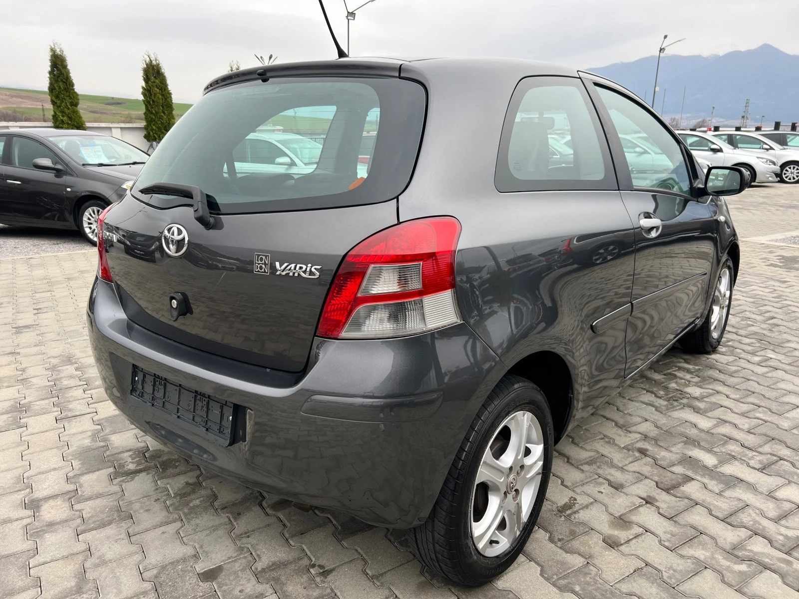 Toyota Yaris 1.4D4D*FACELIFT*TOP* - изображение 6