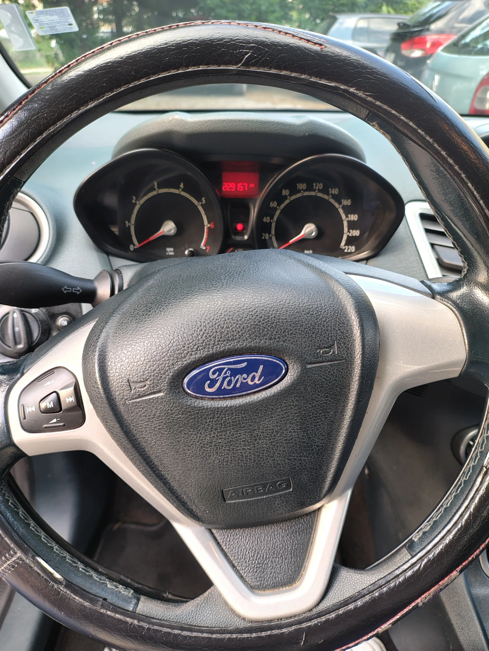 Ford Fiesta  - изображение 8
