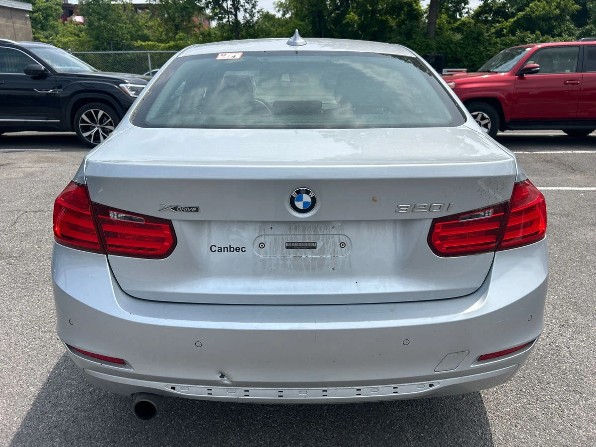 BMW 320 2015 XDRIVE * 38, 873 KM!* * АВТО КРЕДИТ* * КЛИП*  - изображение 5