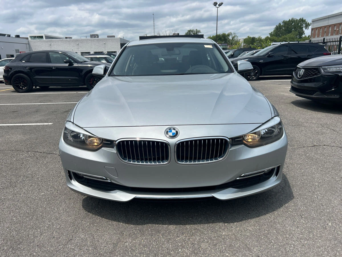BMW 320 2015 XDRIVE * 38, 873 KM!* * АВТО КРЕДИТ* * КЛИП*  - изображение 2