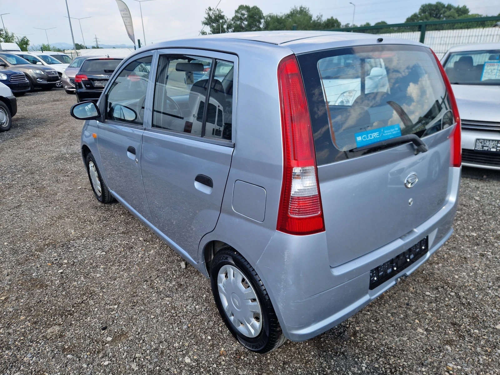 Daihatsu Cuore 1.0 i 12v 65ps.ITALIA - изображение 4
