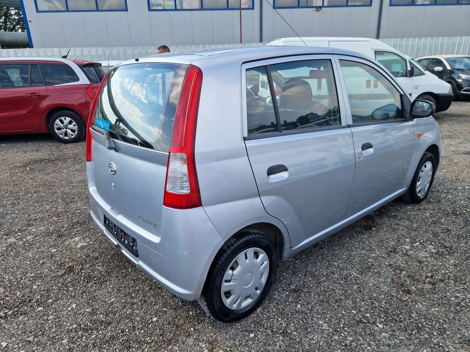 Daihatsu Cuore 1.0 i 12v 65ps.ITALIA - изображение 6
