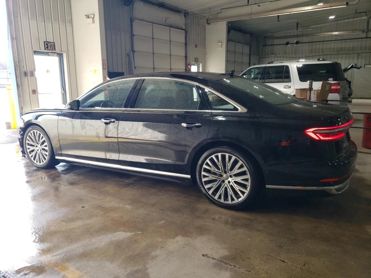 Audi A8 L* QUATTRO* МАСАЖ* ОБДУХВАНЕ* ПОДГРЕВИ - изображение 4