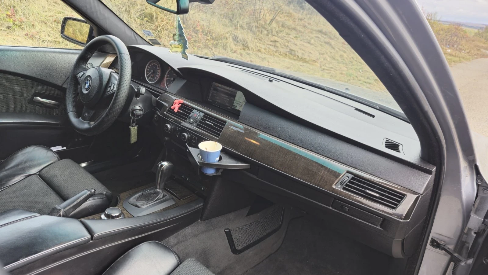 BMW 530 530d xDrive M-PACK - изображение 10