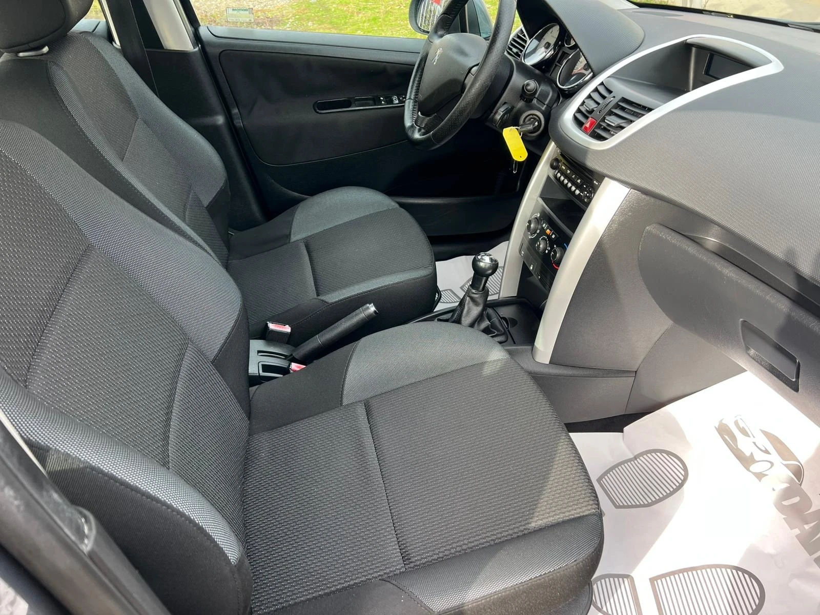 Peugeot 207 1.4HDi - изображение 10