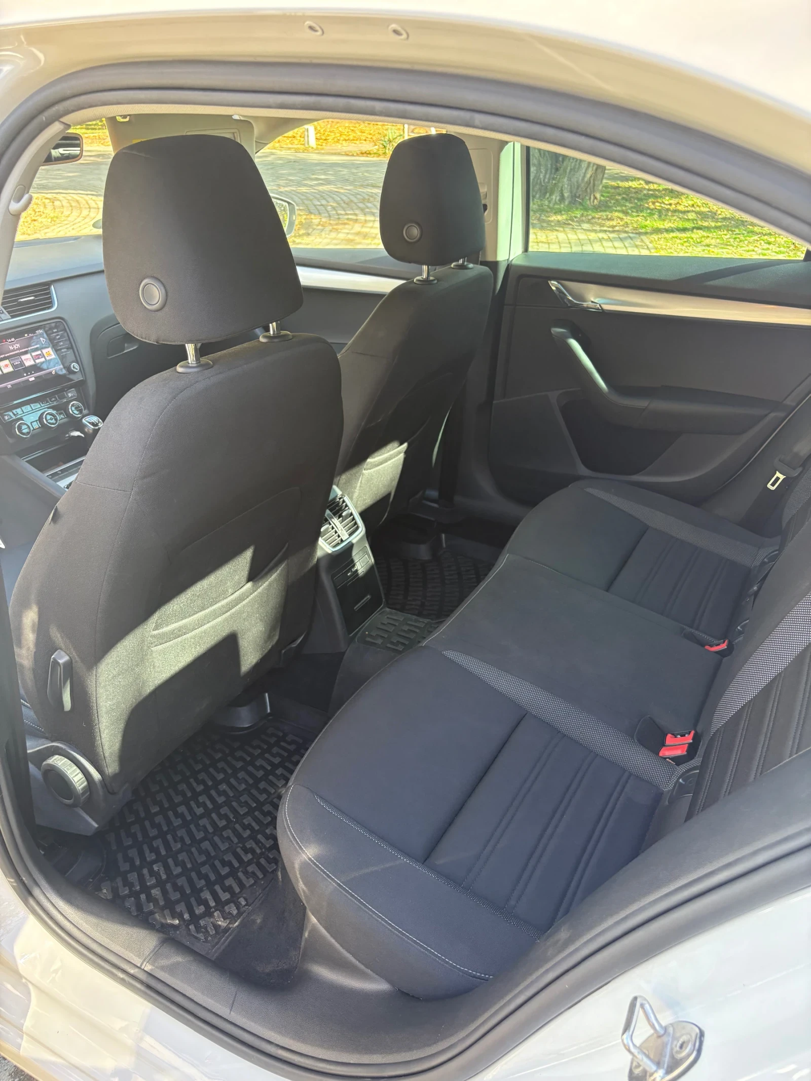 Skoda Octavia | Mobile.bg � ����������� 12