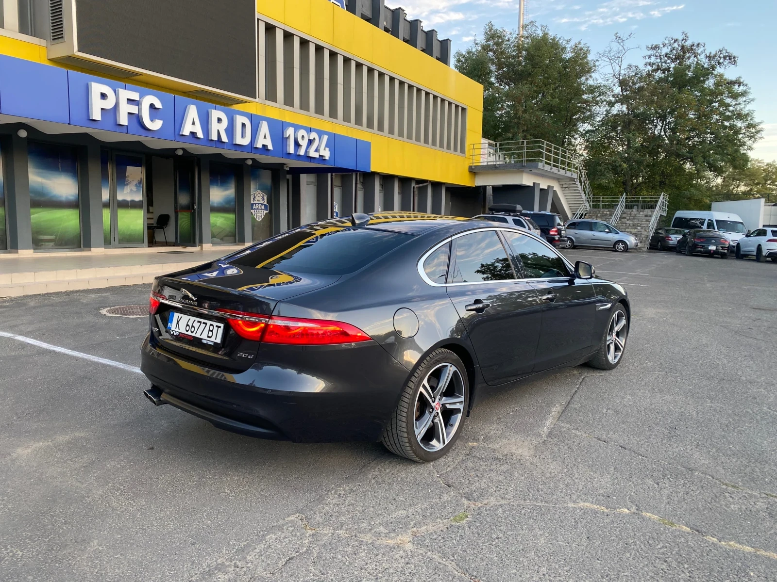 Jaguar Xf 2.0 D, снимка 3 - Автомобили и джипове - 53088972