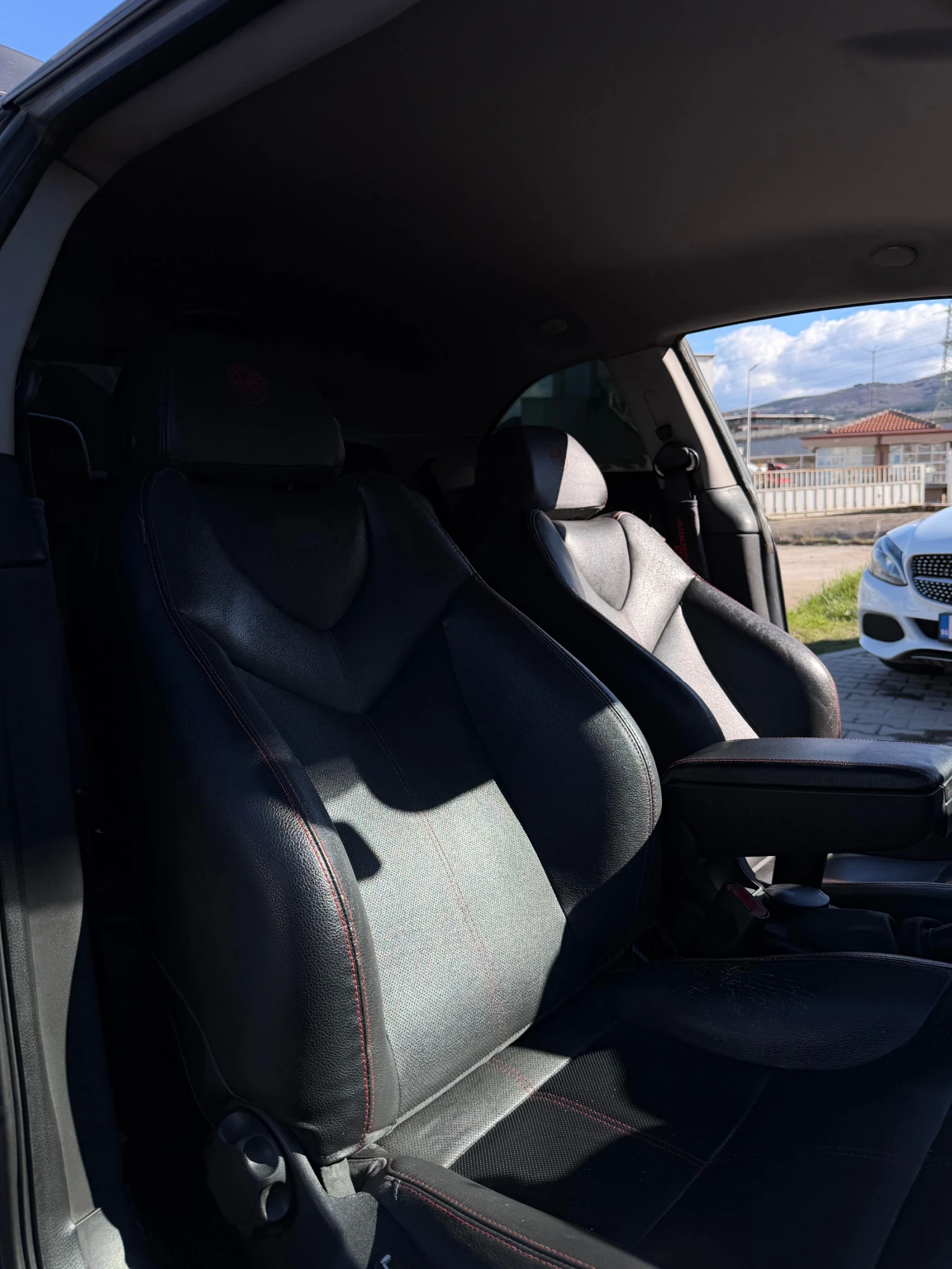 Alfa Romeo Gt Blackline, снимка 11 - Автомобили и джипове - 54099660