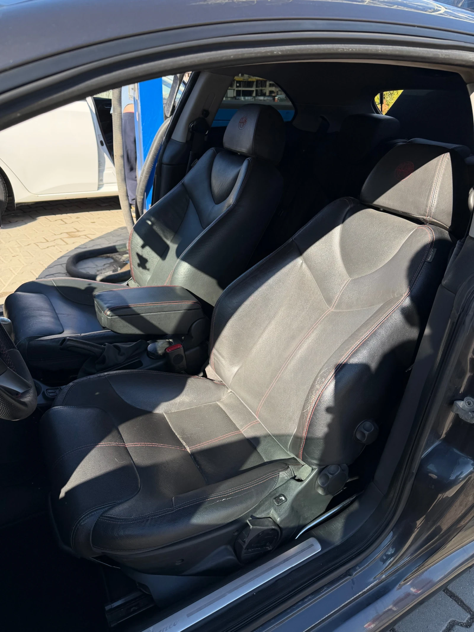 Alfa Romeo Gt Blackline, снимка 9 - Автомобили и джипове - 54099660