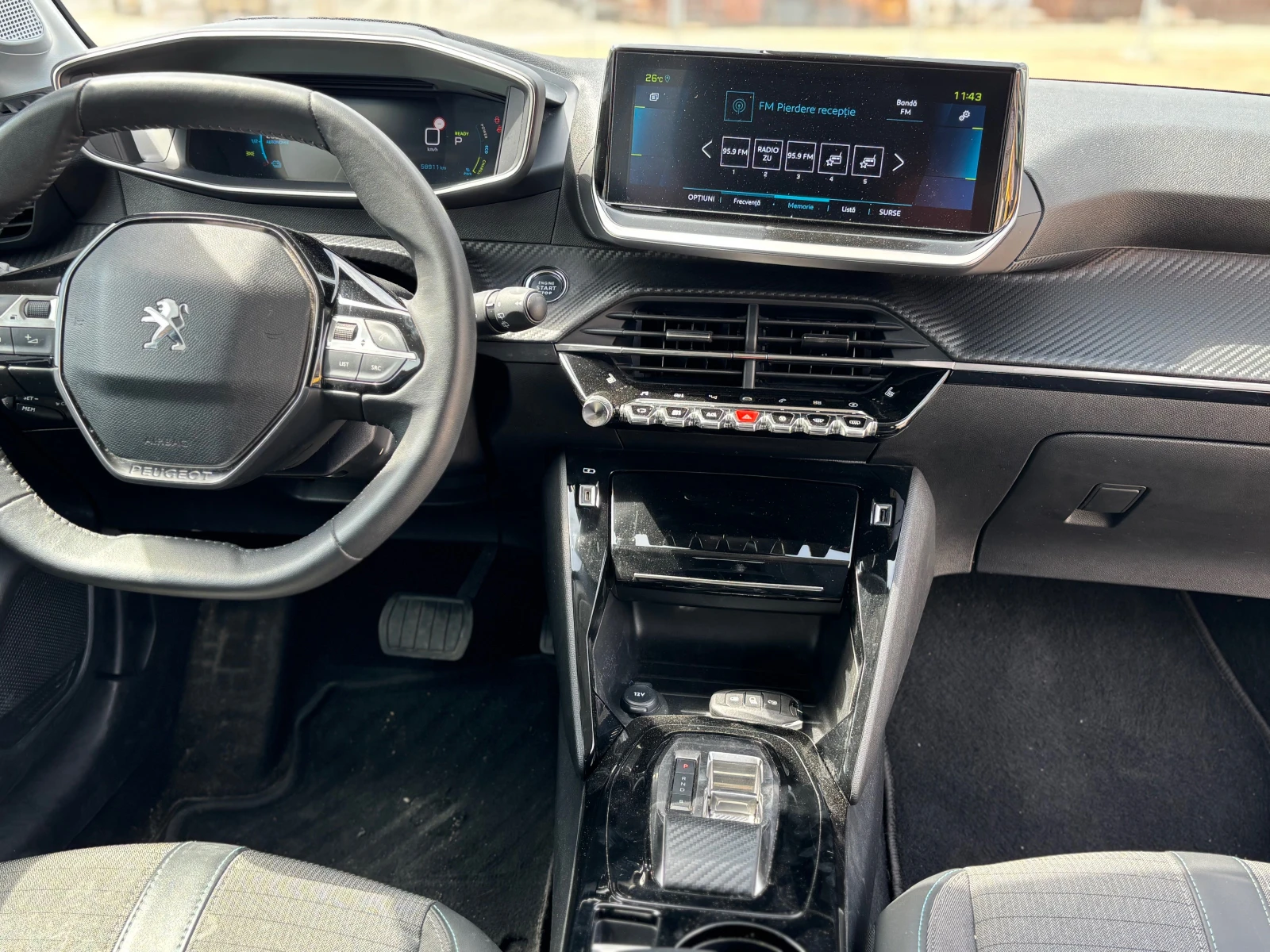 Peugeot 208 e-208 Face модел, снимка 9 - Автомобили и джипове - 54256992