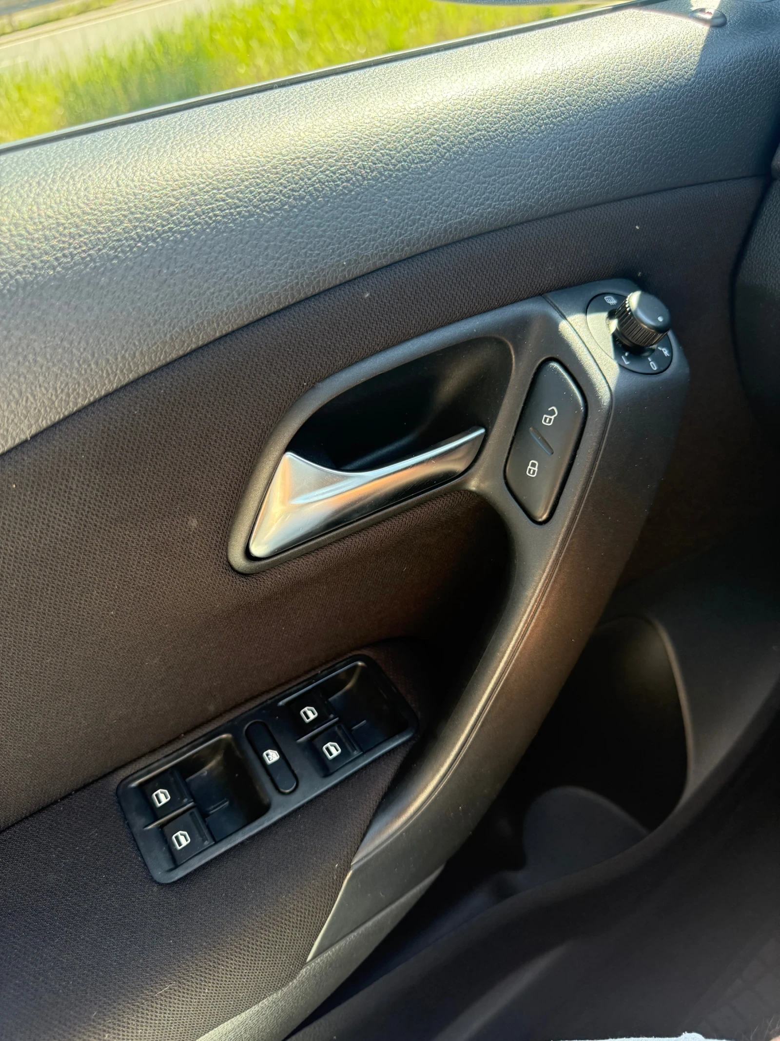 VW Polo 1.6 TDI, снимка 9 - Автомобили и джипове - 54327723