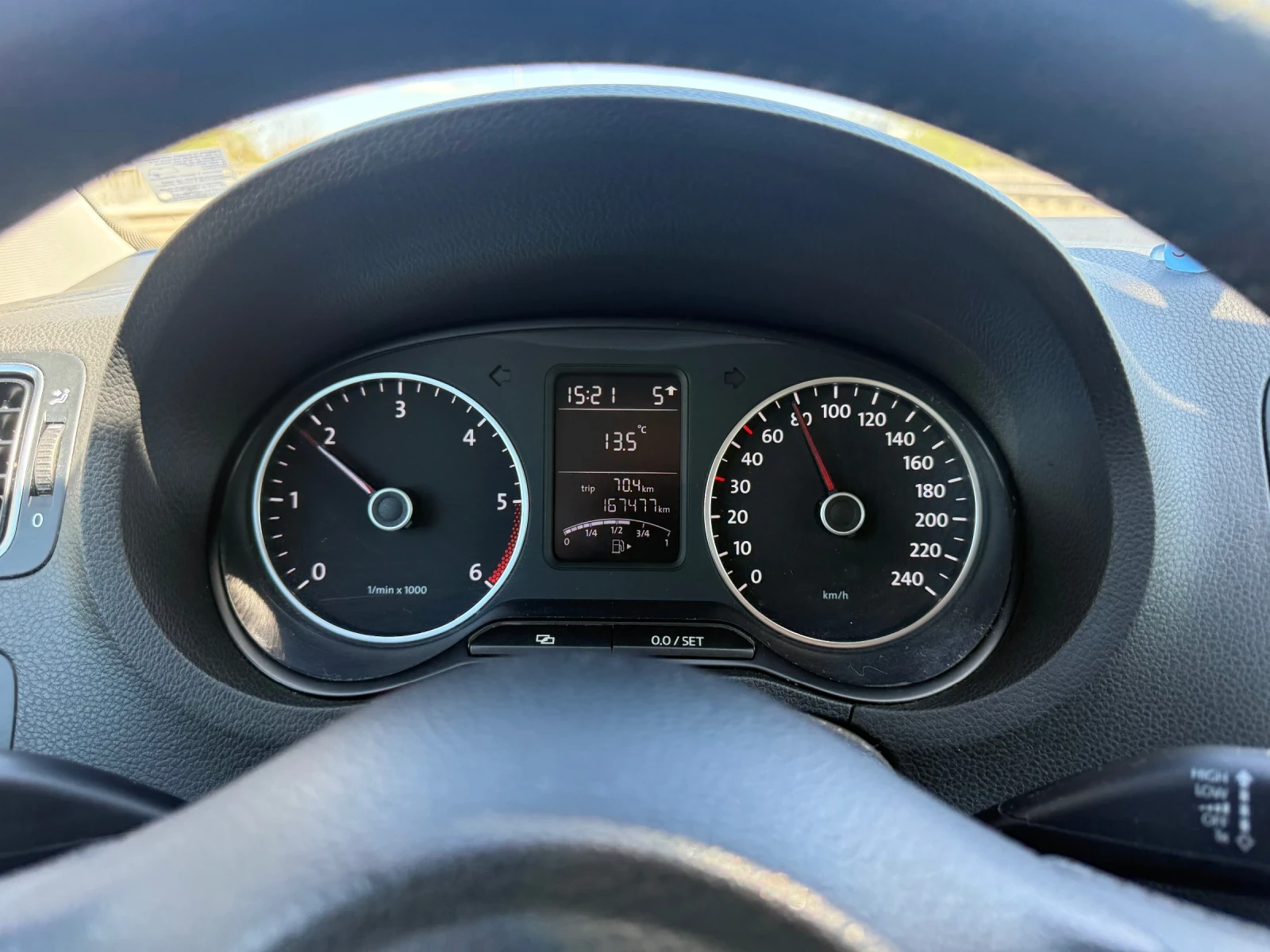 VW Polo 1.6 TDI, снимка 6 - Автомобили и джипове - 54327723