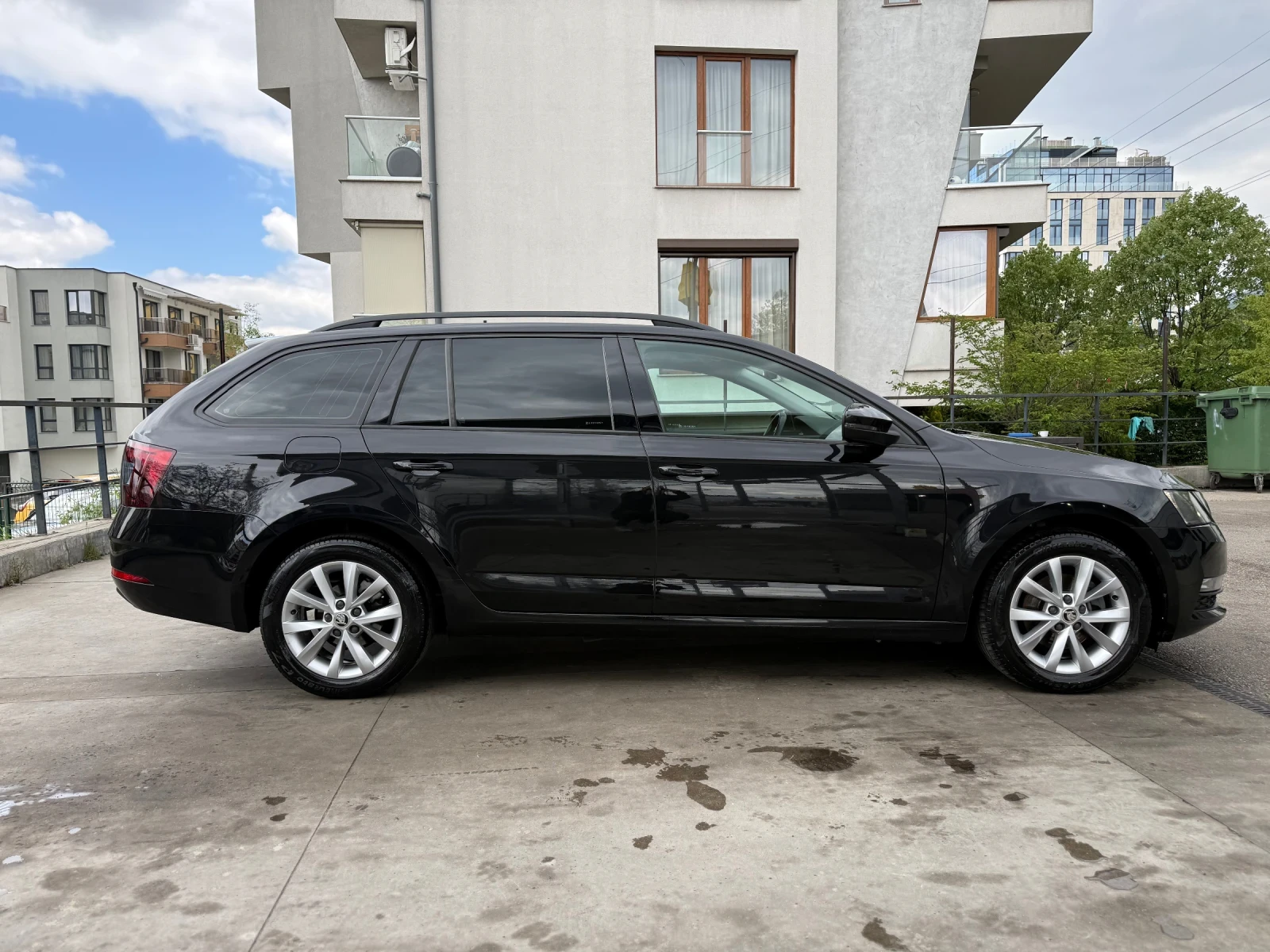 Skoda Octavia 1.5 МЕТАН АВТОМАТ- ГОТОВ ЛИЗИНГ, снимка 4 - Автомобили и джипове - 54397688