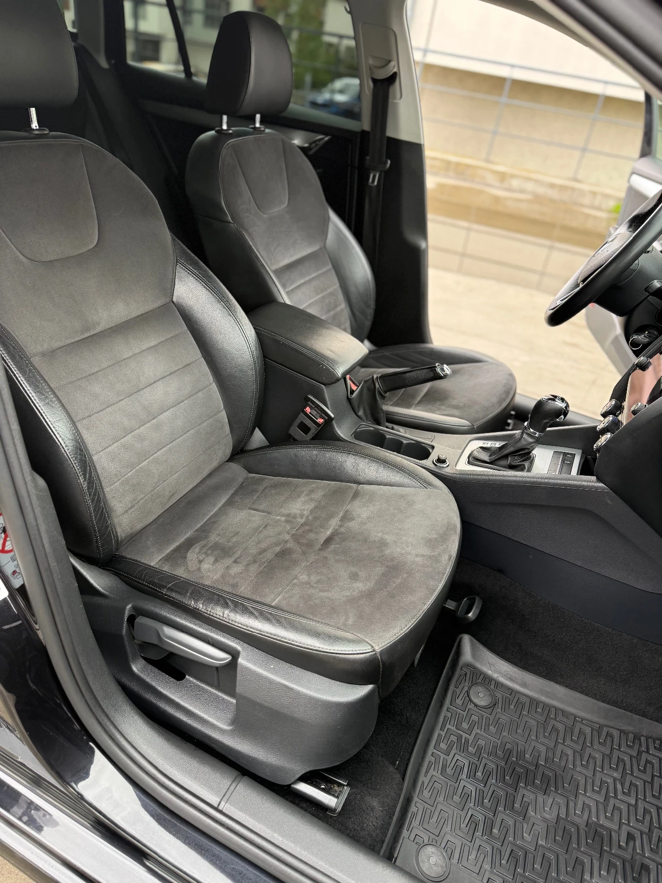 Skoda Octavia 1.5 МЕТАН АВТОМАТ- ГОТОВ ЛИЗИНГ, снимка 10 - Автомобили и джипове - 54397688