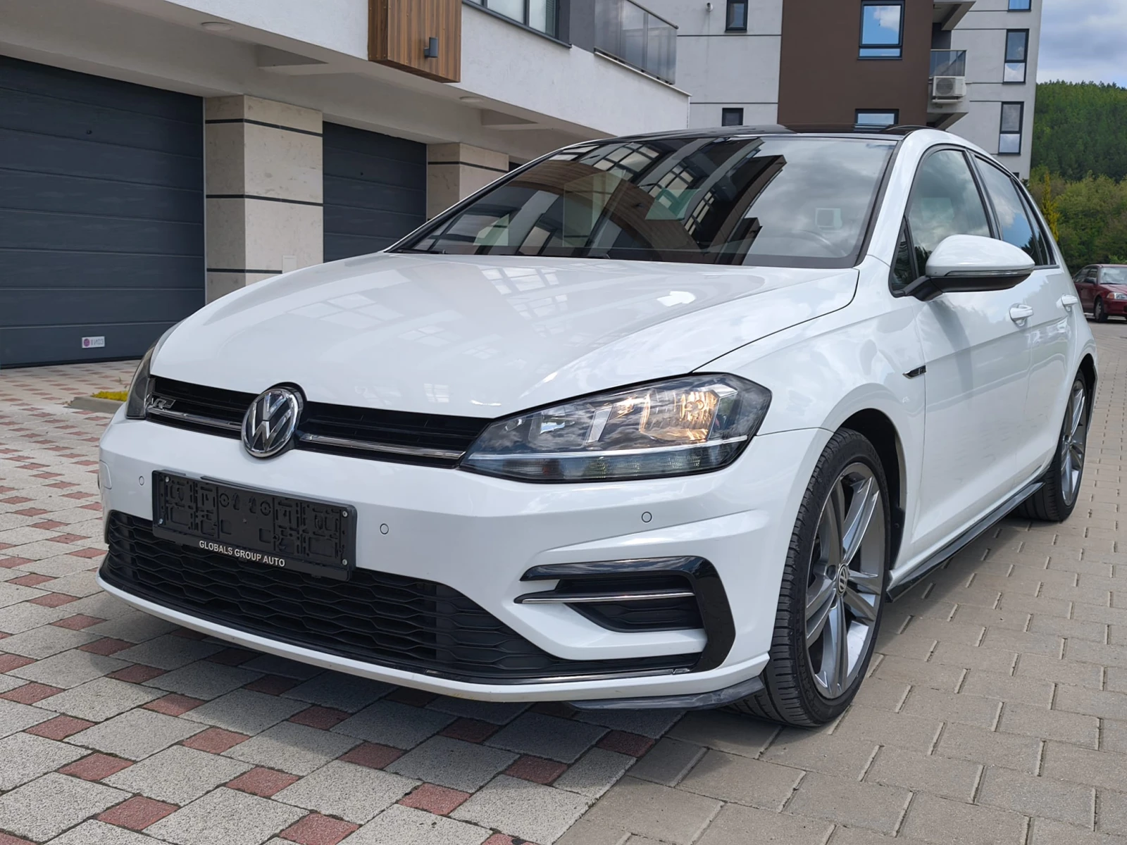VW Golf 2.0 TDI R-LINE EURO 6B | Mobile.bg � ����������� 2