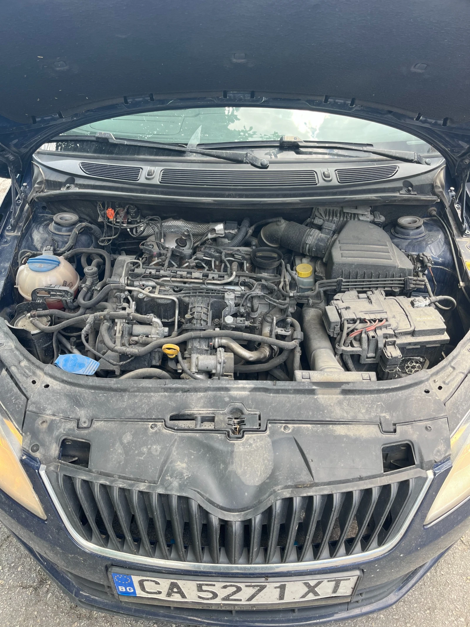 Skoda Fabia, снимка 10 - Автомобили и джипове - 54713432