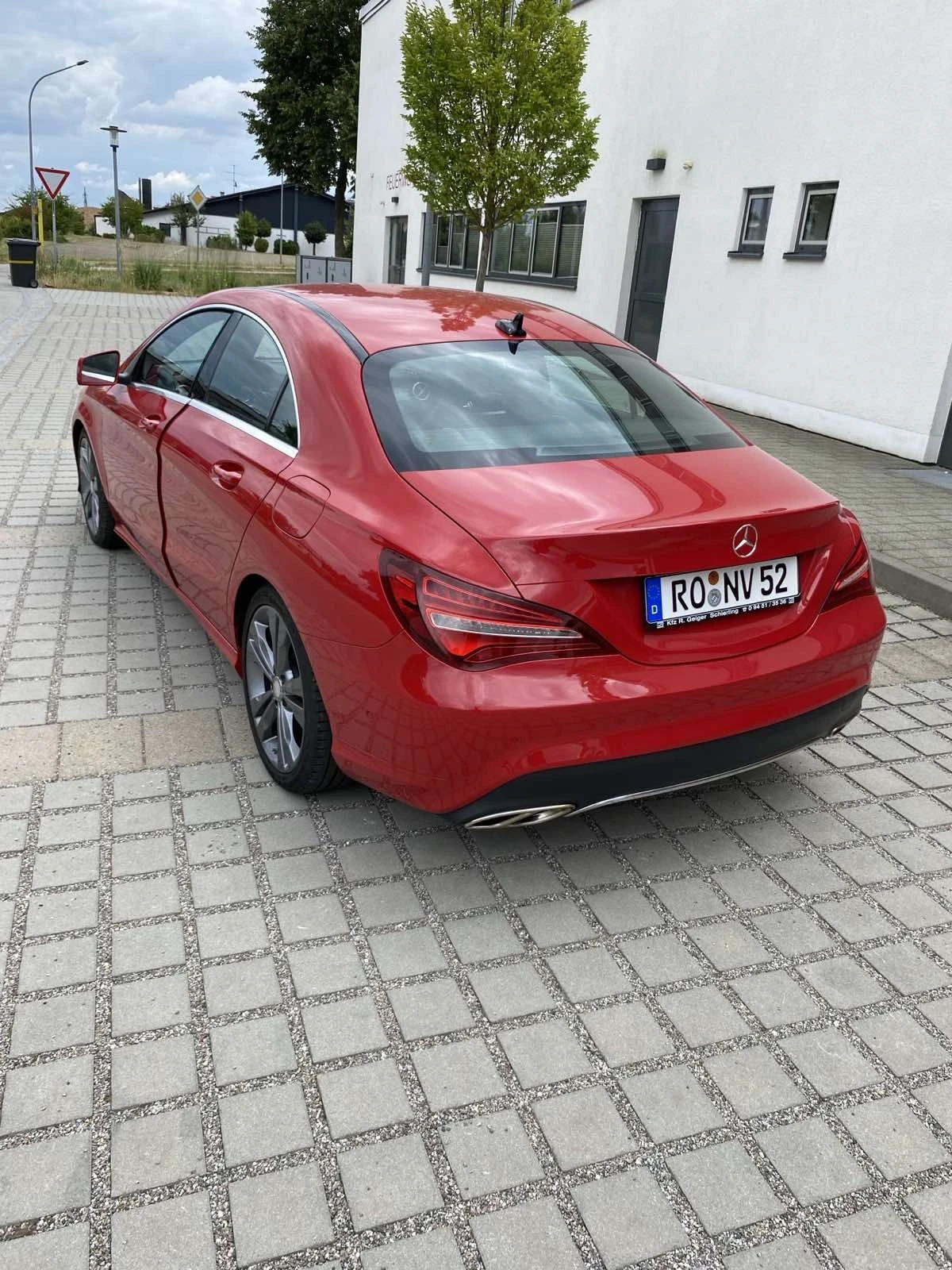 Mercedes-Benz CLA 200, снимка 2 - Автомобили и джипове - 54804363