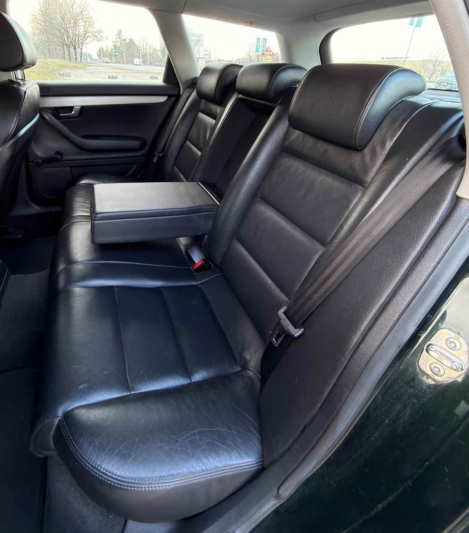 Audi A4 2.0 TDI Quattro, снимка 9 - Автомобили и джипове - 54822834