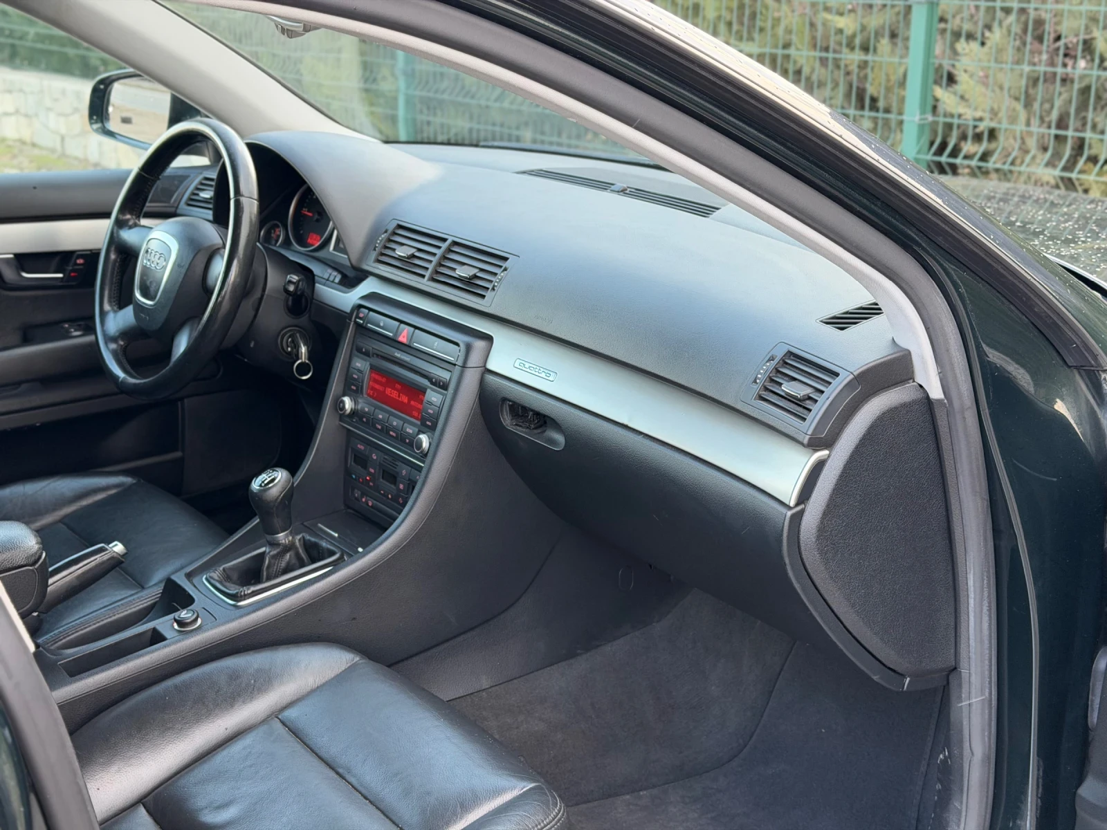 Audi A4 2.0 TDI Quattro, снимка 13 - Автомобили и джипове - 54822834