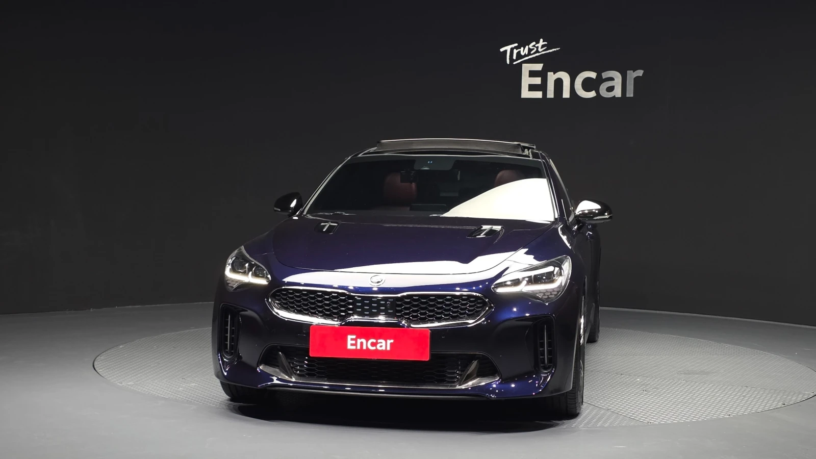 Kia Stinger 3.3L twin-turbo V6 GT AWD, снимка 3 - Автомобили и джипове - 54972306
