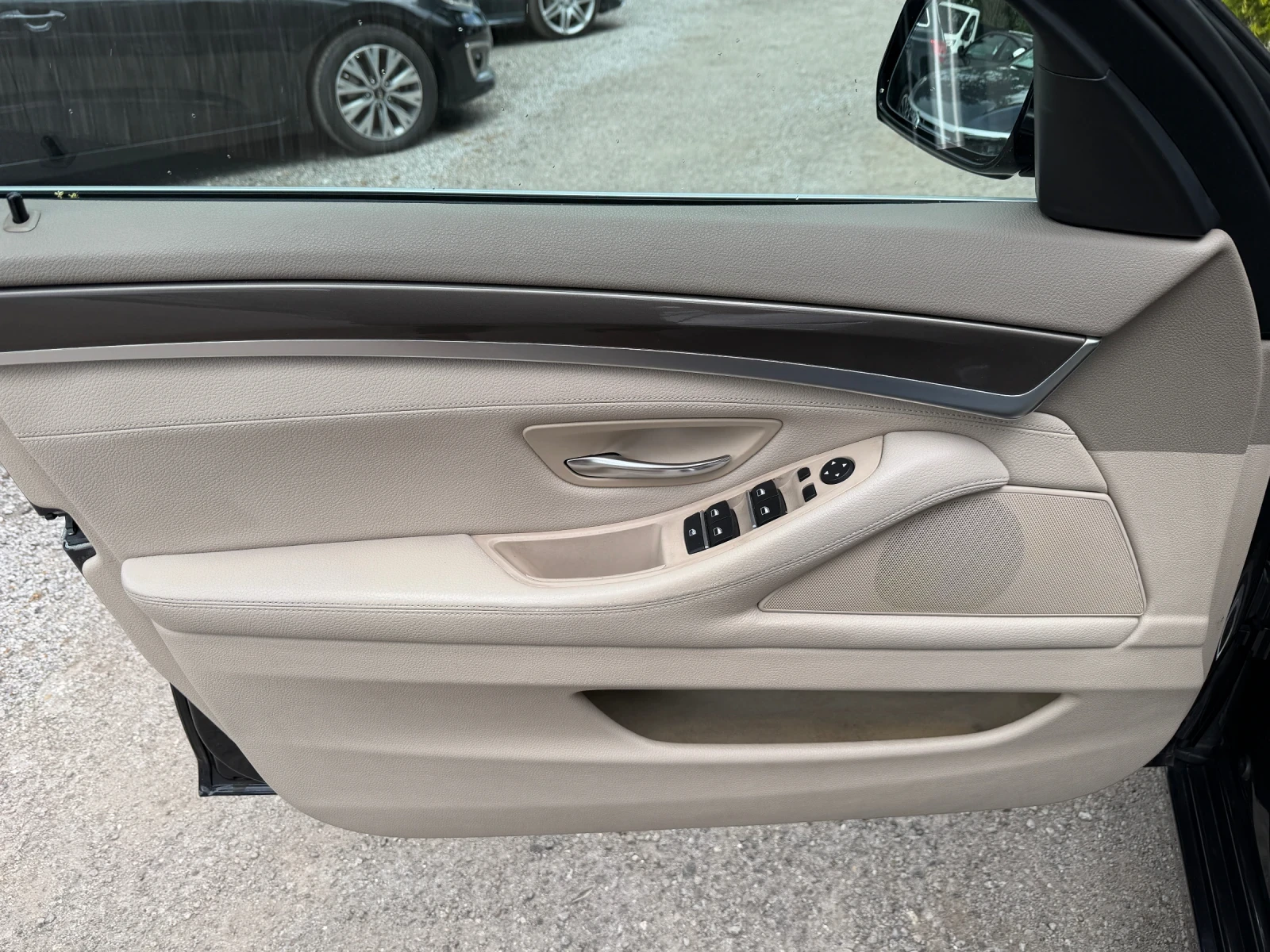 BMW 525 d Xdrive FACELIFT SWISS 8HP, снимка 9 - Автомобили и джипове - 55044491