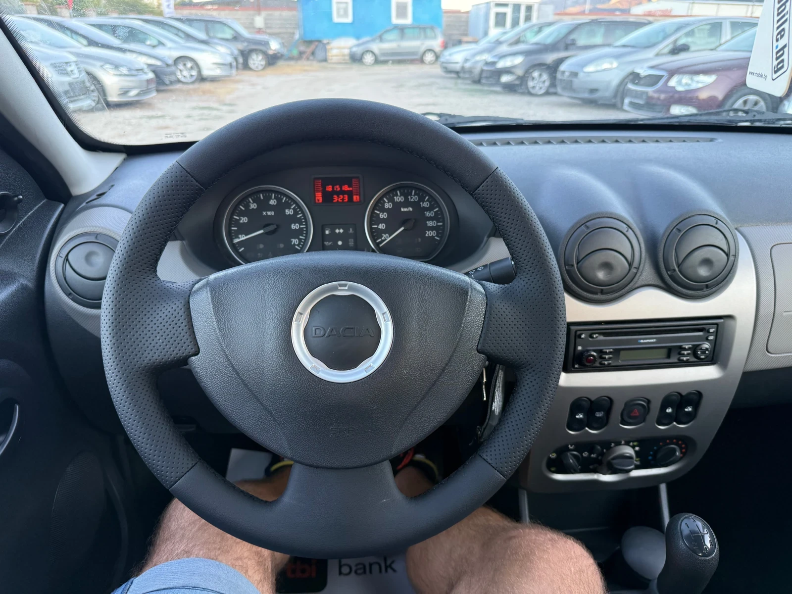 Dacia Sandero 1.2 I 75 �.�. | Mobile.bg � ����������� 15