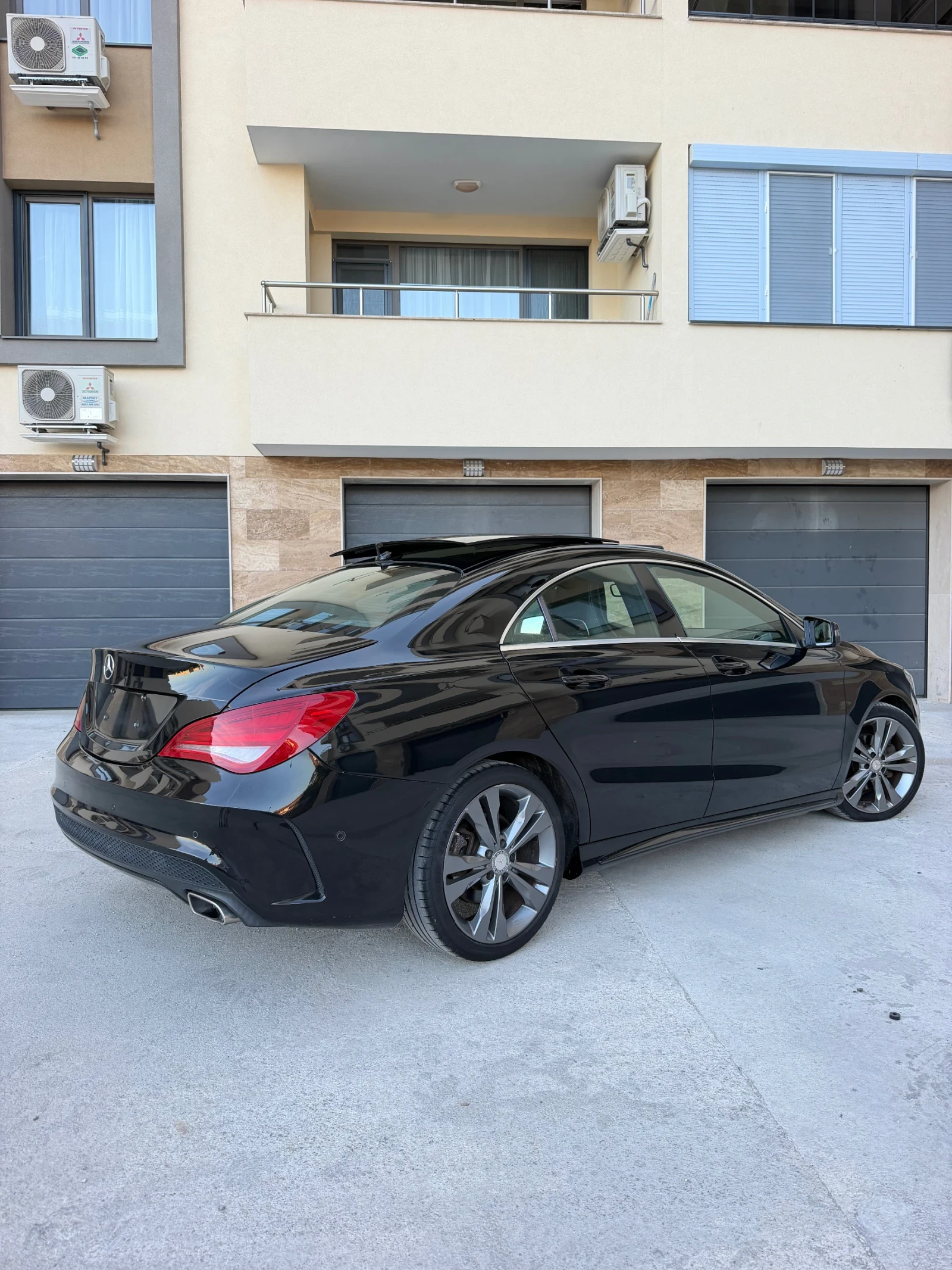 Mercedes-Benz CLA 220 AMG PACK/PANORAMA/LED/DISTRINIC/САМОПАРКИРАНЕ, снимка 3 - Автомобили и джипове - 56217597