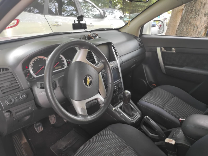 Chevrolet Captiva, снимка 6 - Автомобили и джипове - 51129223