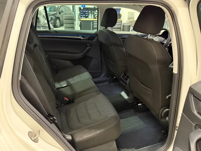 Skoda Kodiaq 1, 5 TSI DSG7 150ps Style LED  Facelift DK, снимка 10 - Автомобили и джипове - 53171066