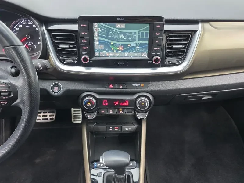 Kia Stonic 1.4 PRESTIGE, снимка 15 - Автомобили и джипове - 55349988