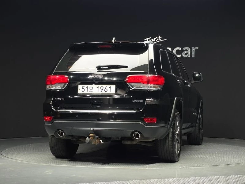 Jeep Cherokee 3.6 Limited| 295к.с.| ВКЛ.ТЕХНОТЕСТ, снимка 4 - Автомобили и джипове - 55616555