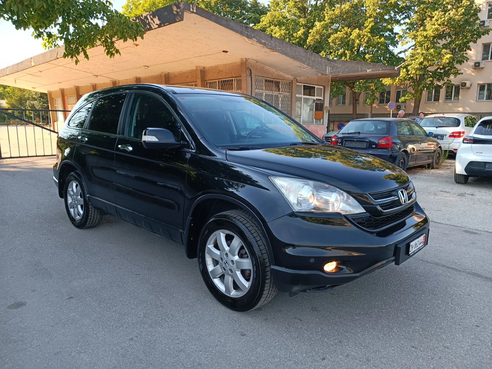 Honda Cr-v 2.0i-150кс-ШВЕЙЦАРИЯ-АВТОМАТ-4Х4-FACELIFT - изображение 2