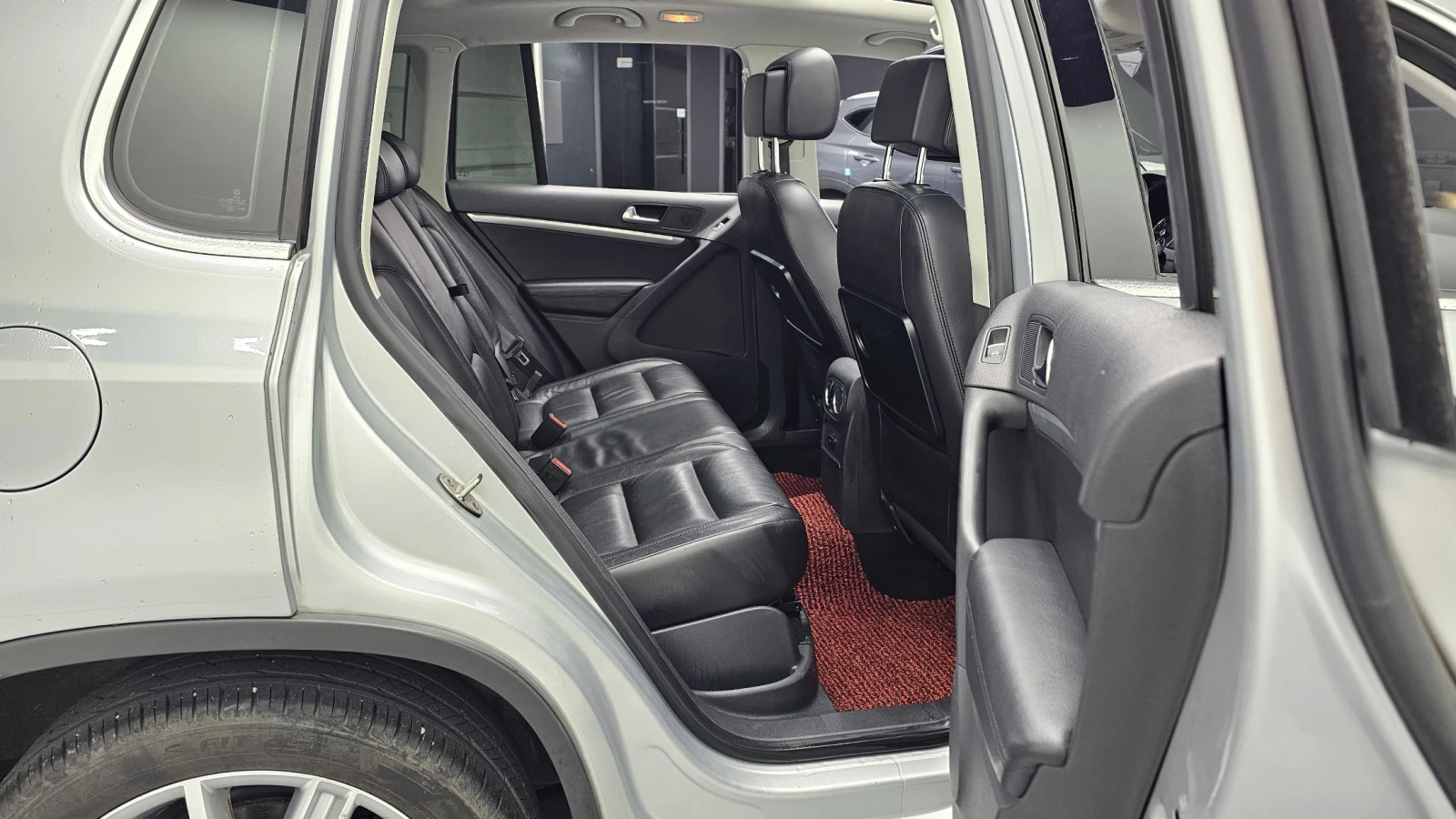 VW Tiguan 2.0TDI PREMIUM | Mobile.bg   12