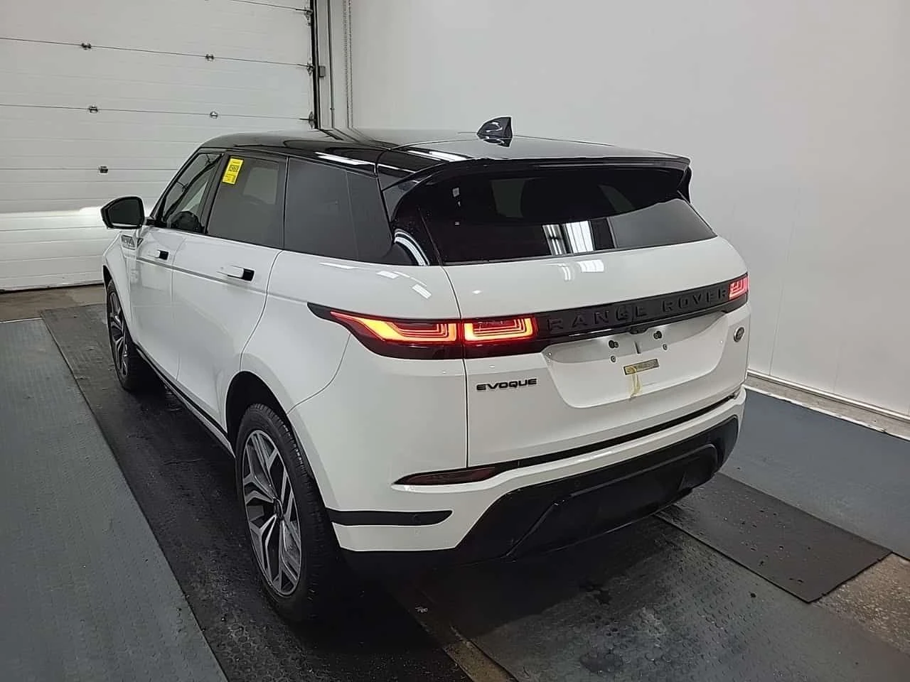 Land Rover Range Rover Evoque * SE * CARFAX * ЦЕНА ДО БГ, снимка 5 - Автомобили и джипове - 54042746