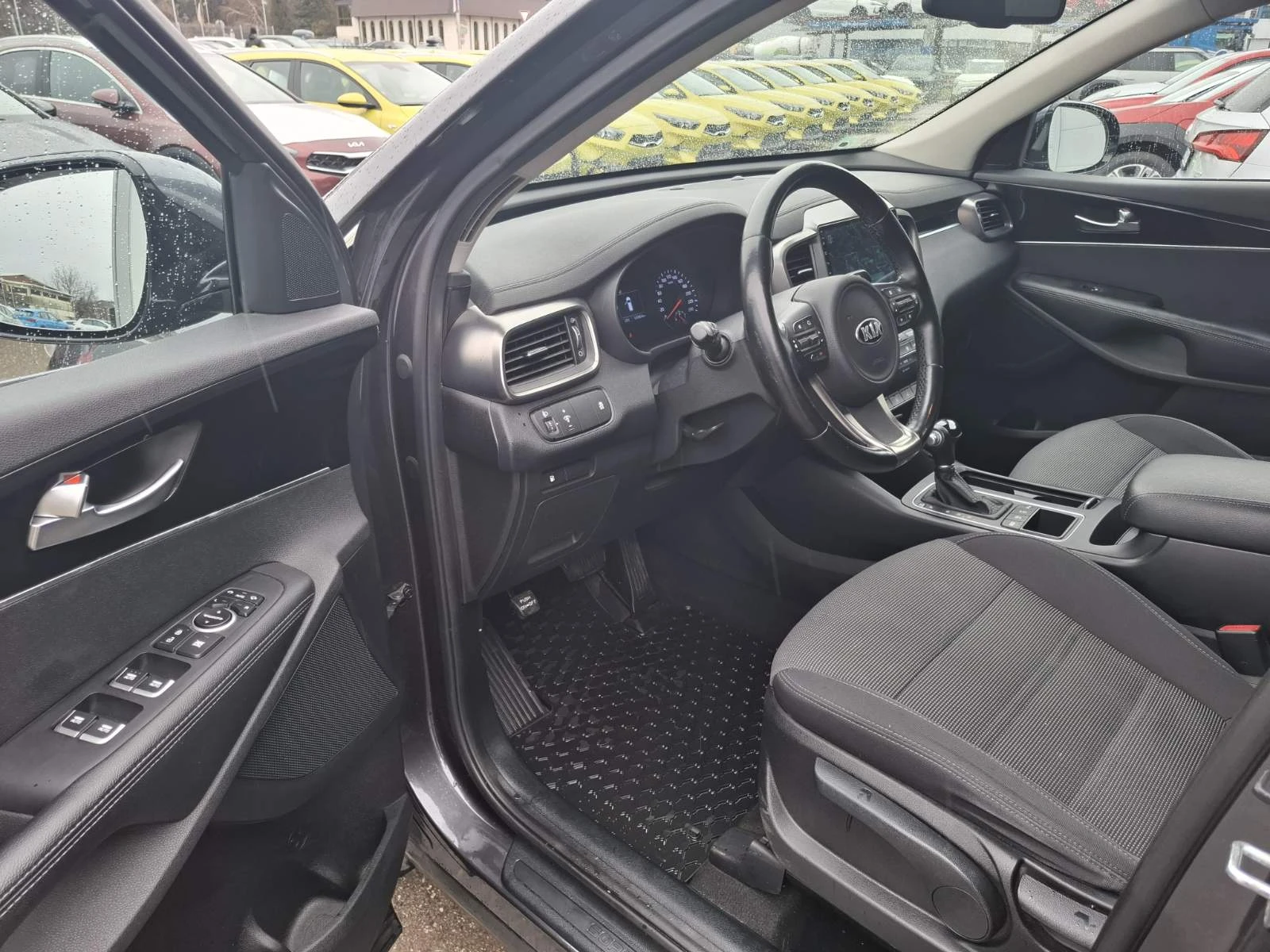 Kia Sorento 2.2 crdi 4x4 EX, снимка 9 - Автомобили и джипове - 54074331