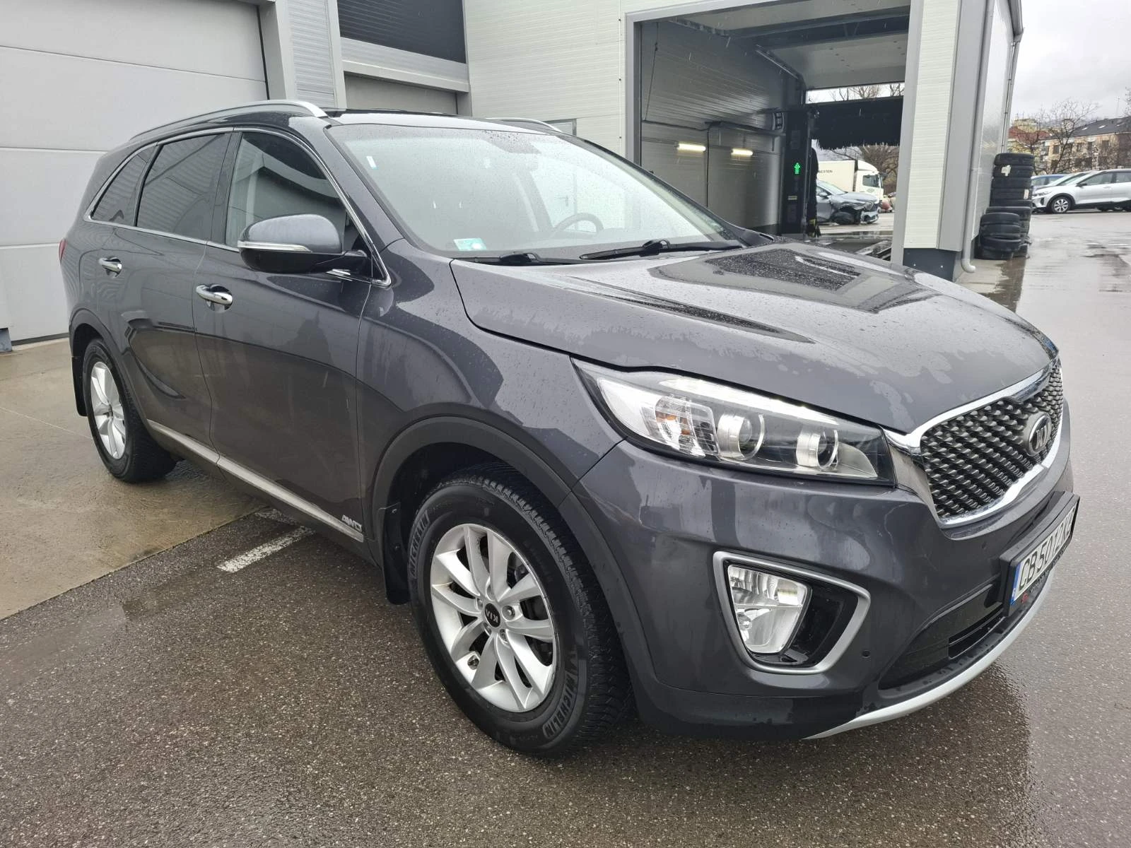 Kia Sorento 2.2 crdi 4x4 EX, снимка 3 - Автомобили и джипове - 54074331