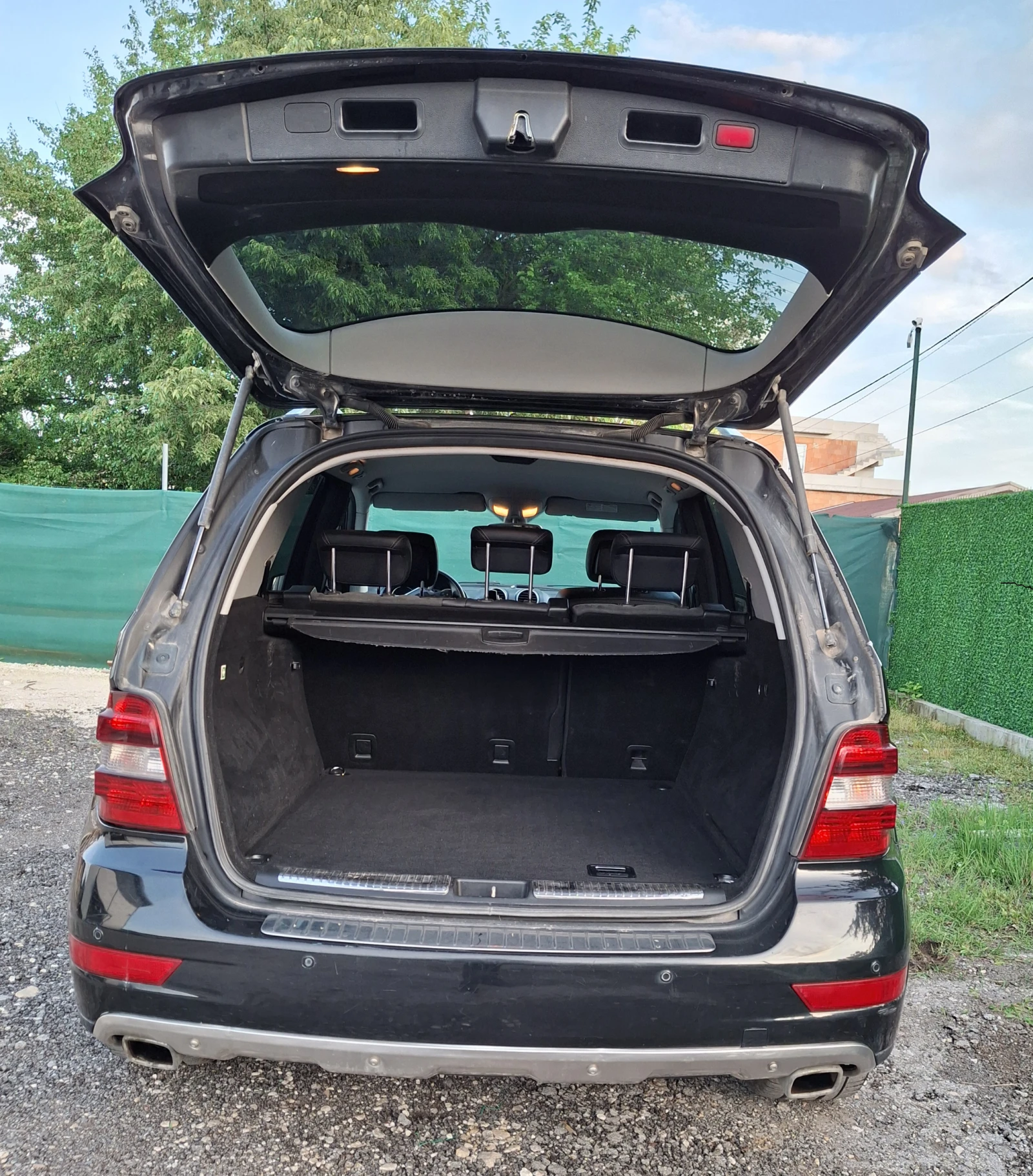Mercedes-Benz ML 350 4 MATIC Sport FACELIFT, снимка 17 - Автомобили и джипове - 55017890