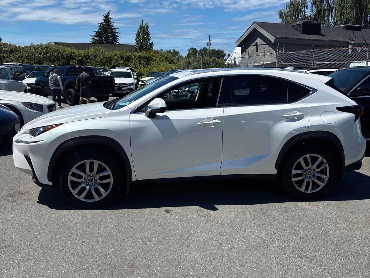 Lexus NX 300 CARFAX/ПАНОРАМА/ПОДГРЕВ/НАВИ/ПАМЕТ, снимка 2 - Автомобили и джипове - 55374413