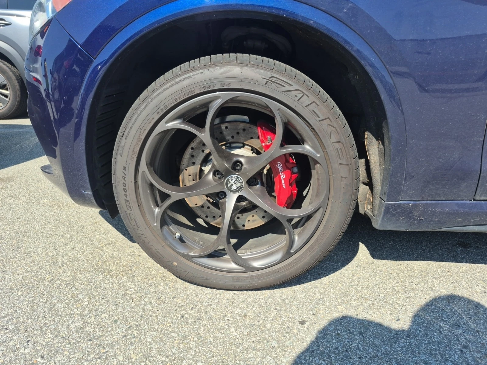 Alfa Romeo Stelvio * Quadrifoglio * CARFAX * ОПЦИЯ ЗА ФИНАНСИРАНЕ, снимка 6 - Автомобили и джипове - 55886620