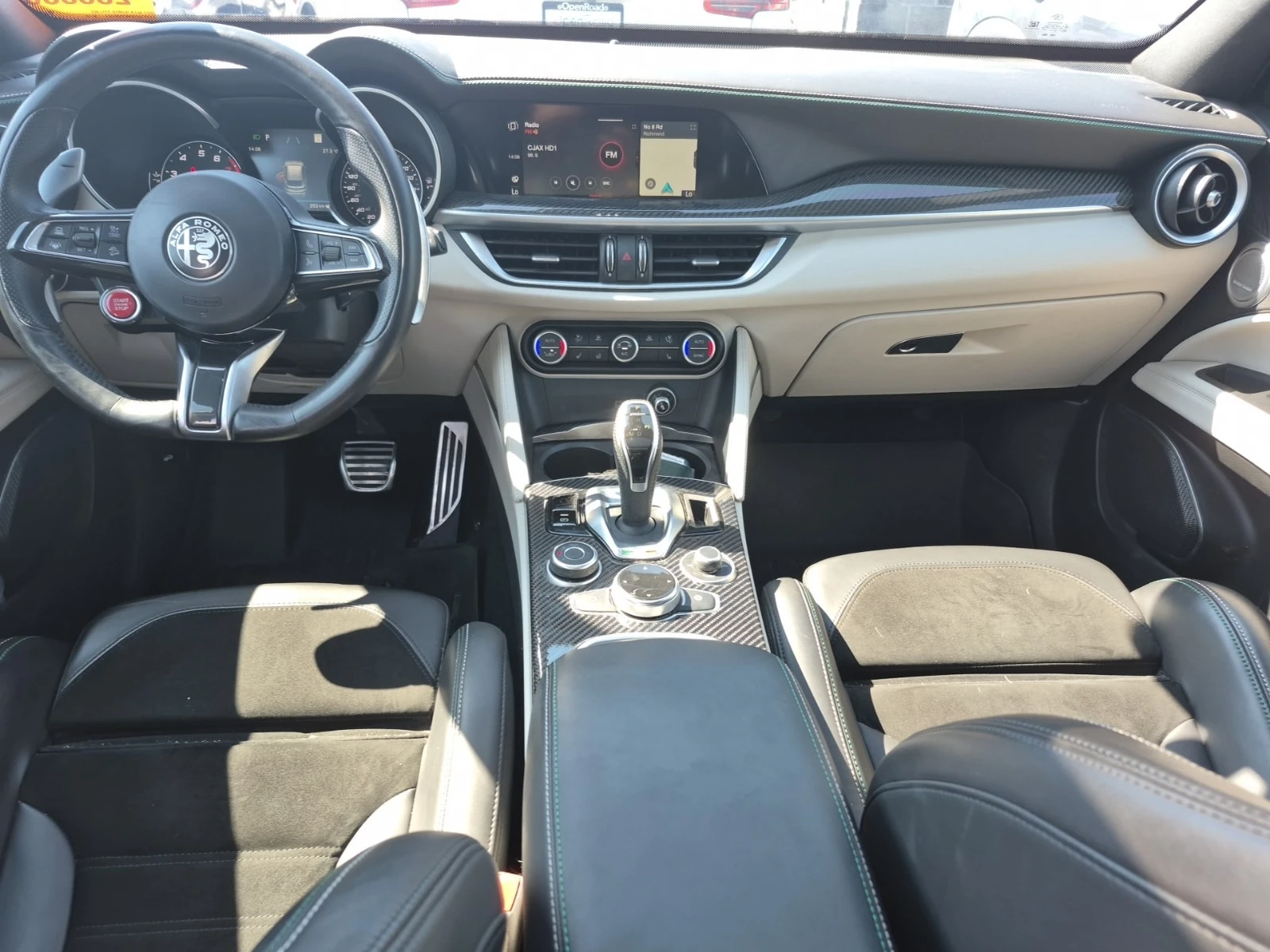 Alfa Romeo Stelvio * Quadrifoglio * CARFAX * ОПЦИЯ ЗА ФИНАНСИРАНЕ, снимка 5 - Автомобили и джипове - 55886620