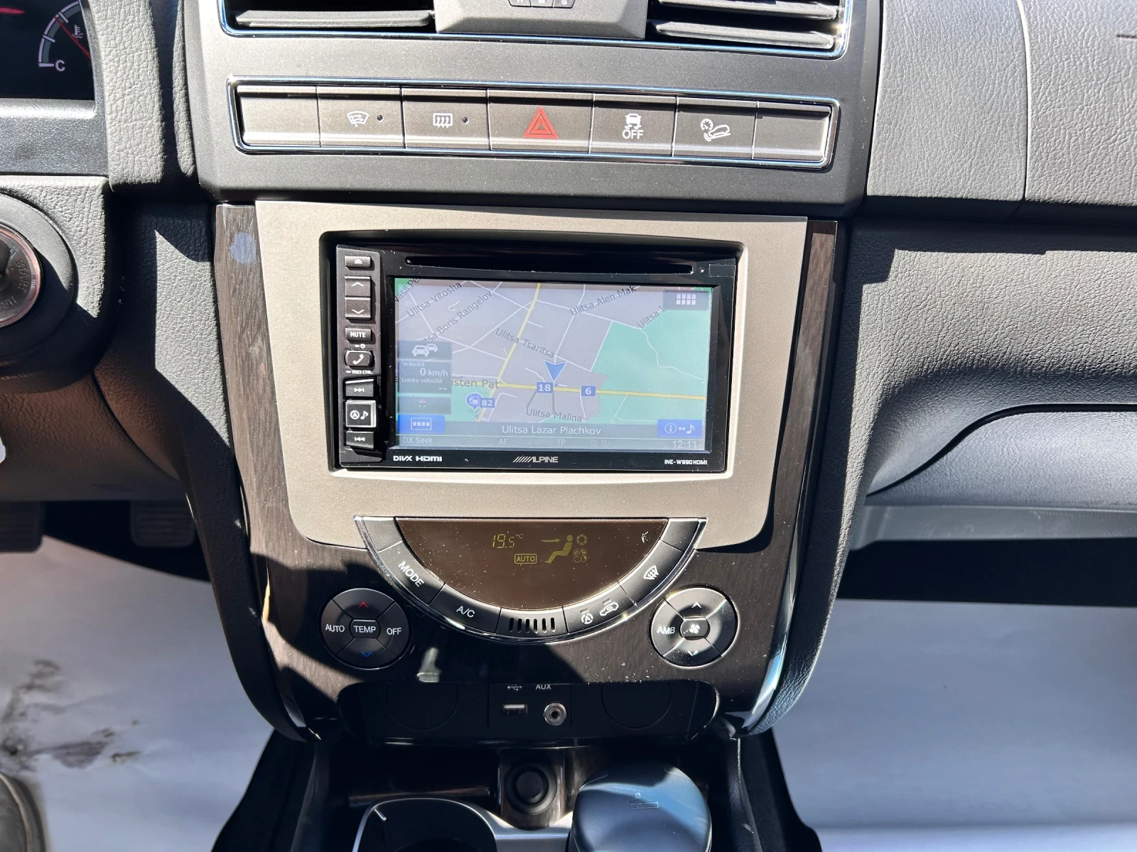 SsangYong Rexton 2.0XDI 4WD 185000к.м, снимка 9 - Автомобили и джипове - 55952451