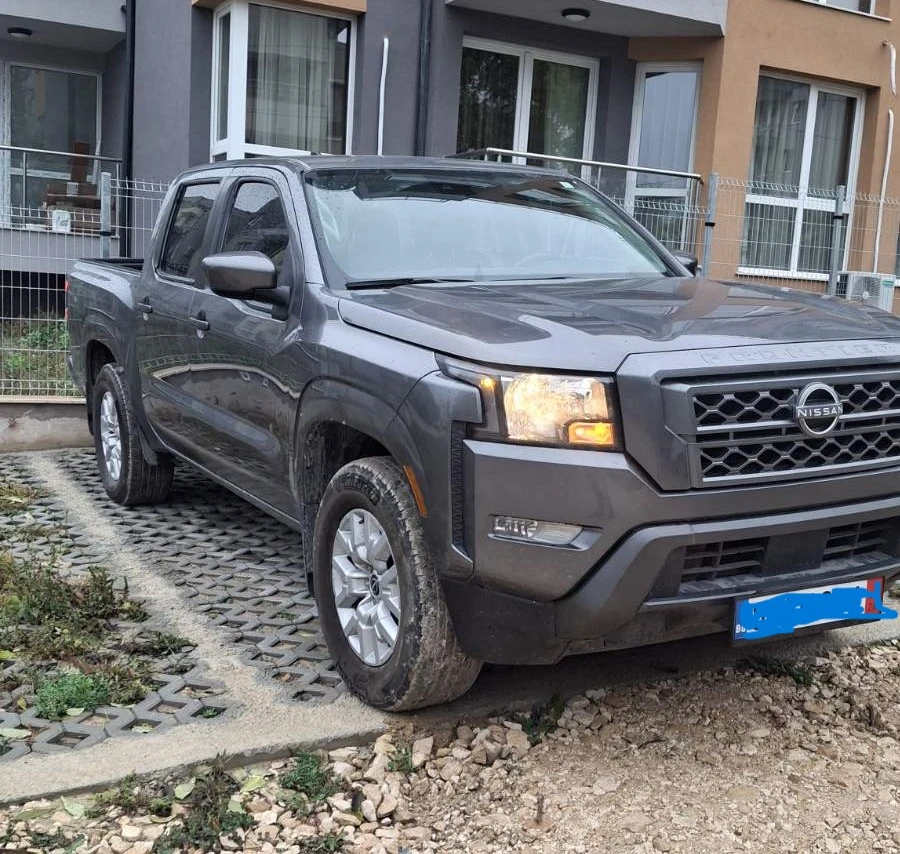 Nissan Frontier, снимка 8 - Автомобили и джипове - 56741605
