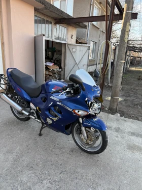 Suzuki Gsx 600 F КАТАСТРОФИРАЛ ЛИЗИНГ, снимка 2