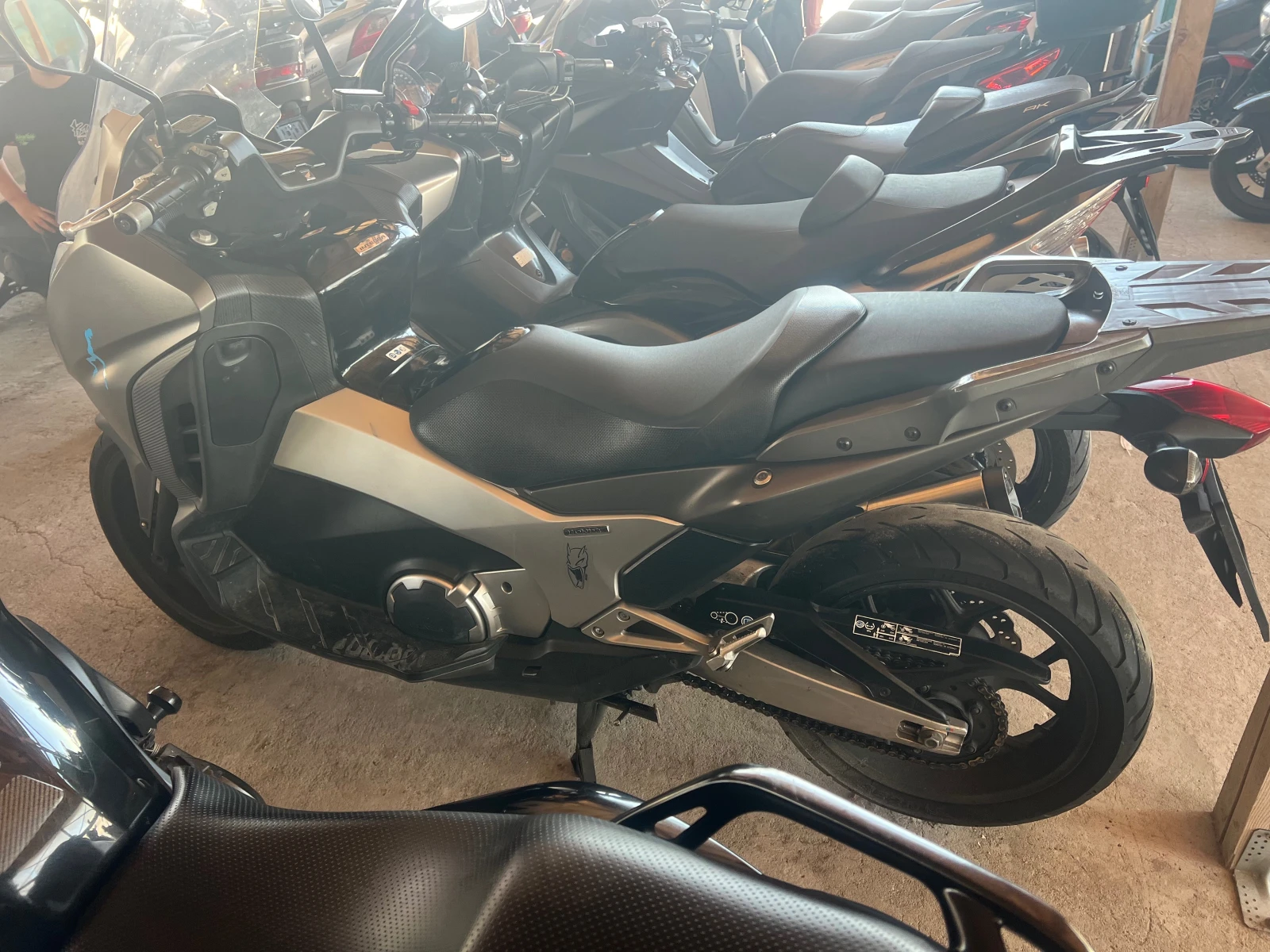 Honda Integra 750i Lizing ABS, снимка 8 - Мотоциклети и мототехника - 54444697