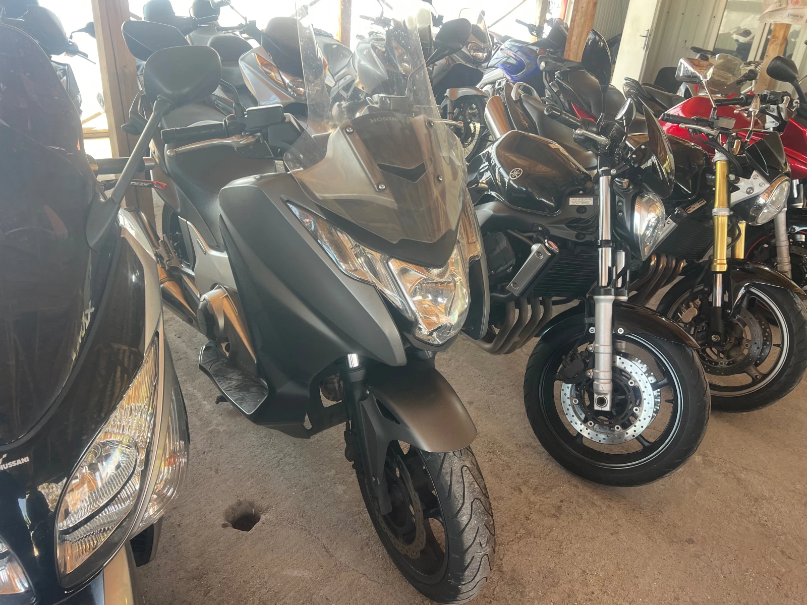 Honda Integra 750i Lizing ABS, снимка 3 - Мотоциклети и мототехника - 54444697