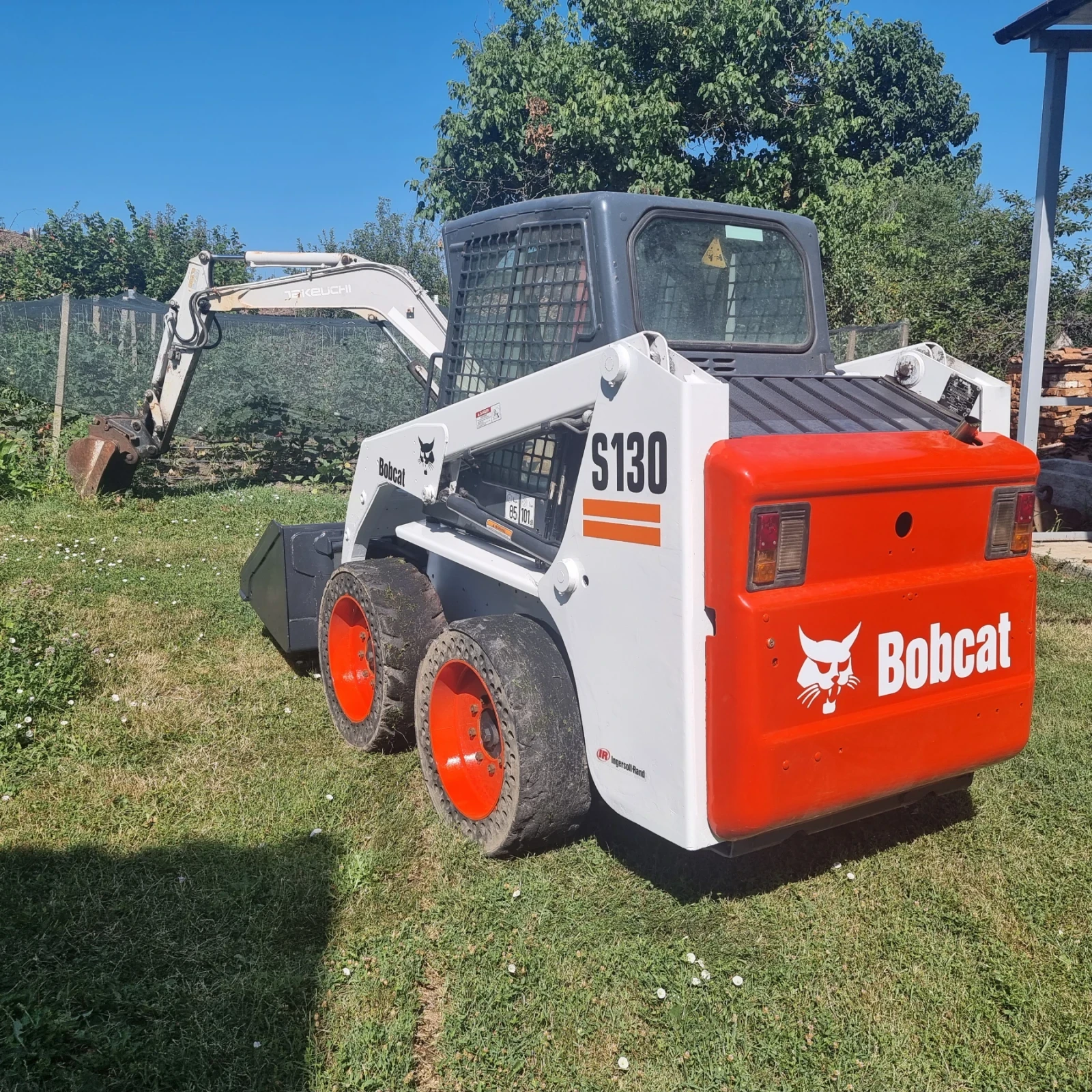 Мини челни товарачи Bobcat S 130 - изображение 6