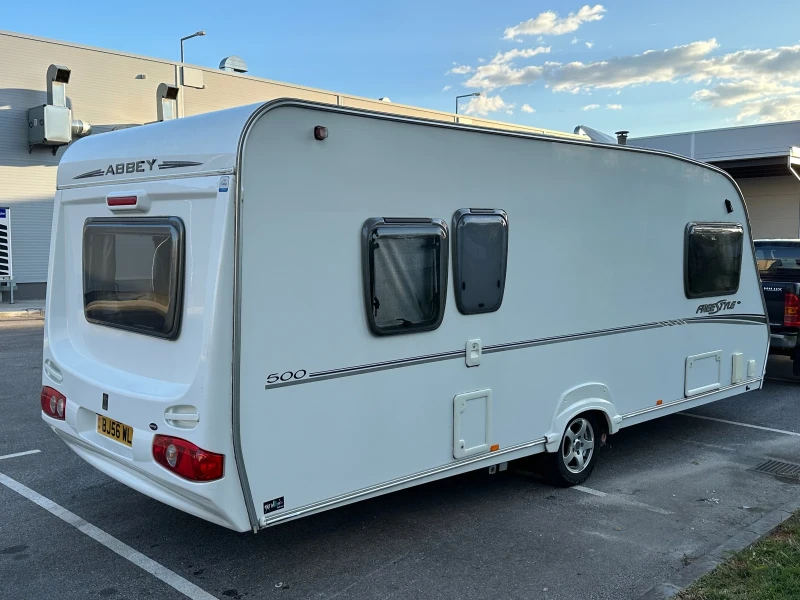 Каравана Bailey Abbey Freestyle 5 легла, снимка 2 - Каравани и кемпери - 52599811