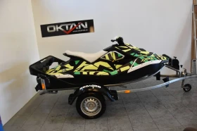 Джет Bombardier Sea Doo Spark Trixx, снимка 2 - Воден транспорт - 48790455