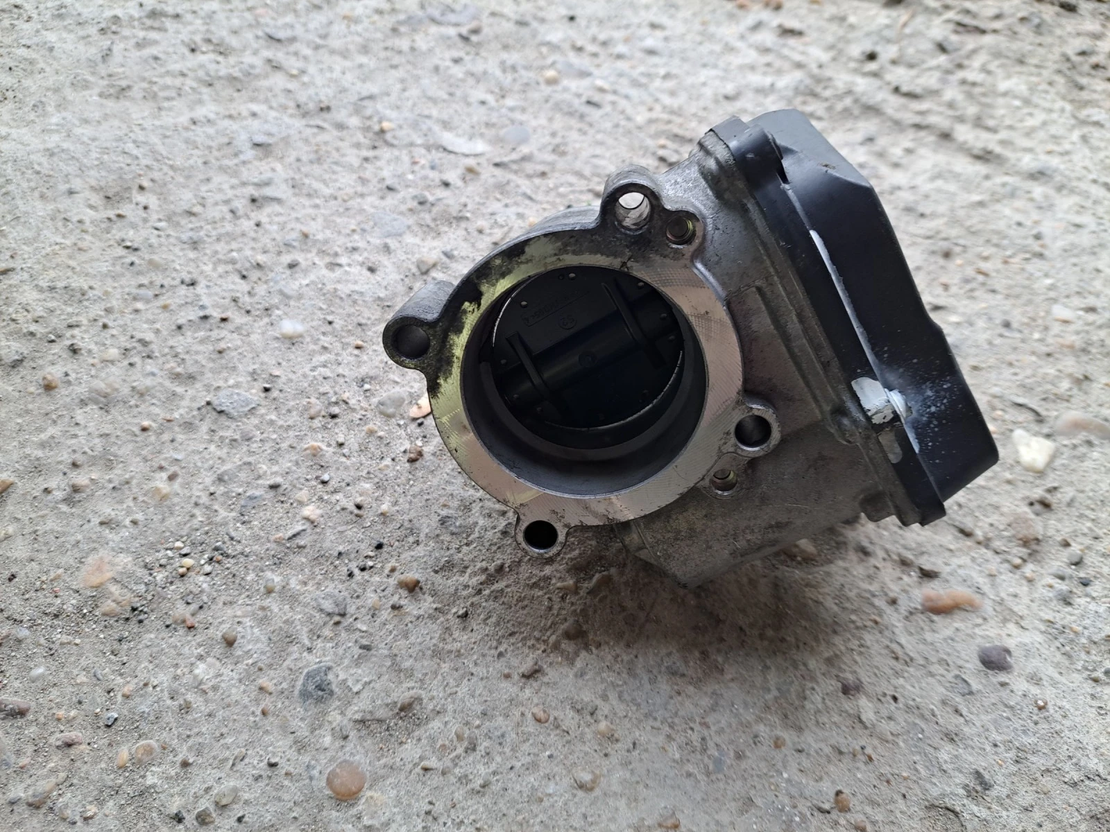 ���� 6 ��������� ����� | Mobile.bg � ����������� 2