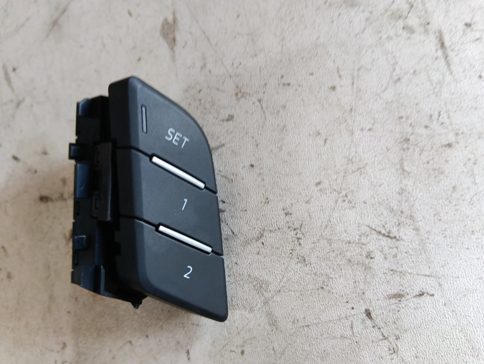 копче 8W0959769 Audi A4
